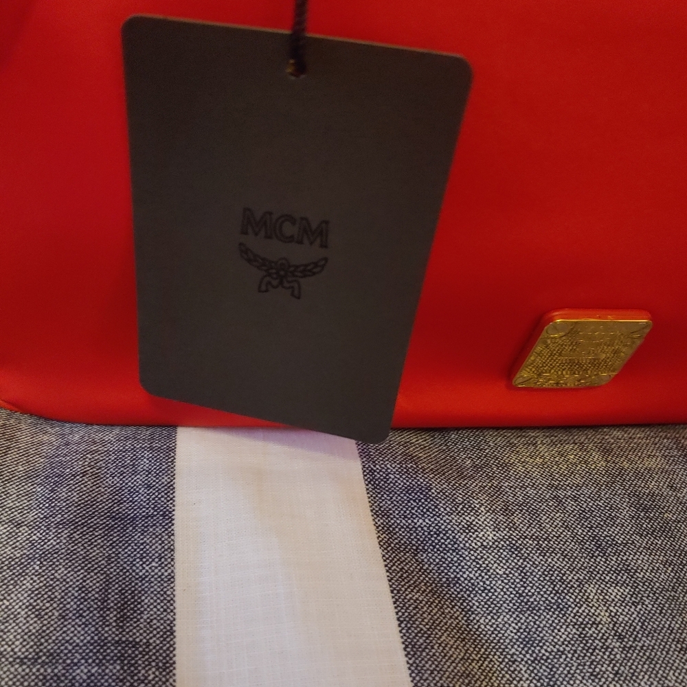 MCM Milano Boston Bag...VERY NICE!!! - Picture 4 of 8